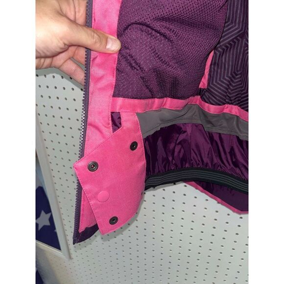 Under Armour snowboarding jacket - Picture 12 of 16